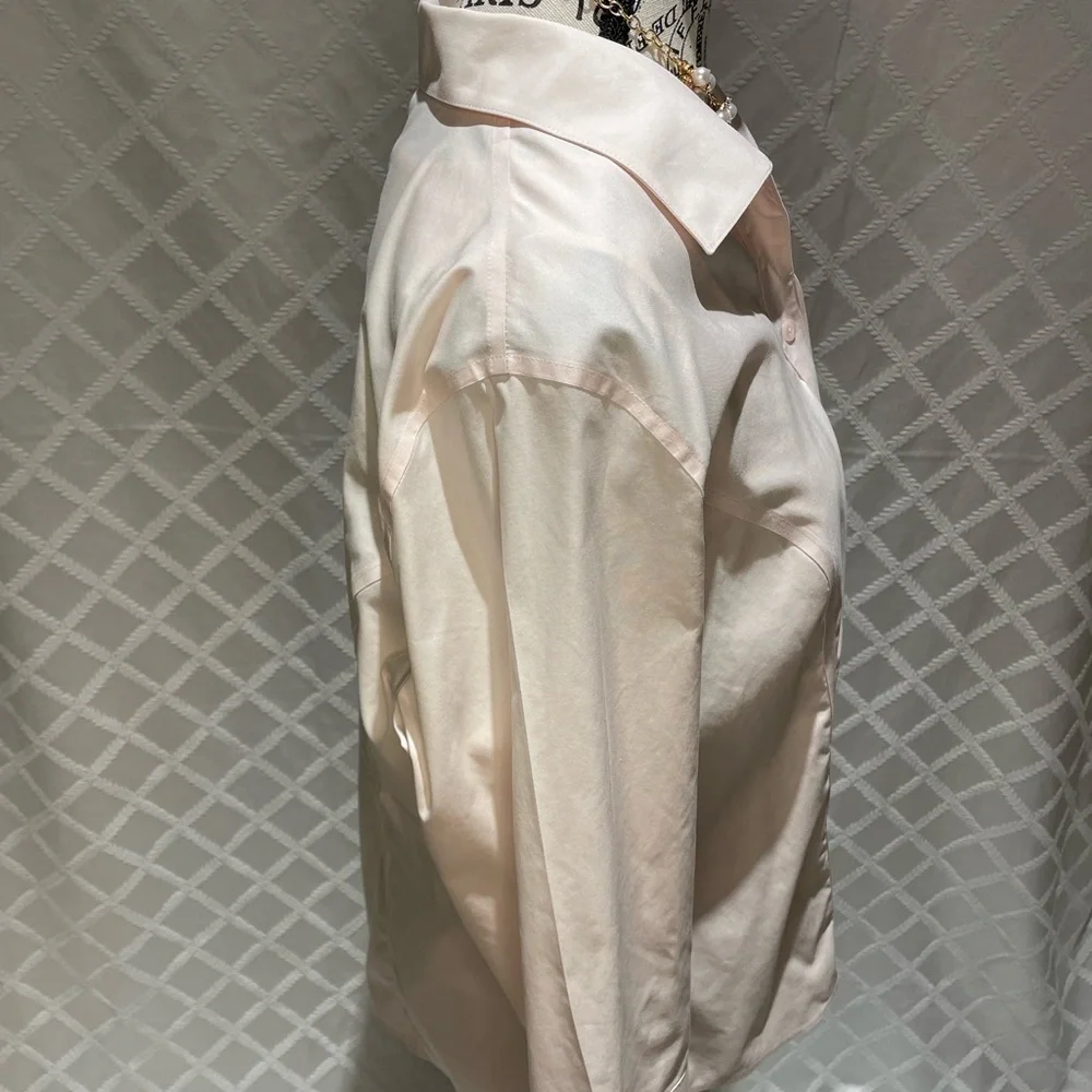 Chico’s Women's Petal Pink Button-Up 3 Quarter Sleeve Shirt Size 2 - Picture 2 of 11